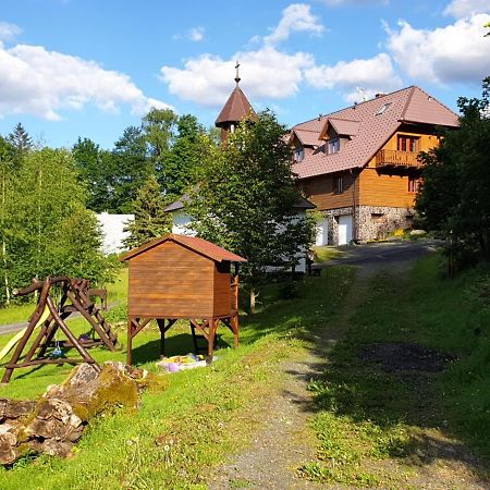 Koenig-In Hotel Hojsova Stráž Bagian luar foto