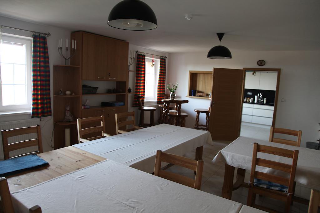 Koenig-In Hotel Hojsova Stráž Bagian luar foto